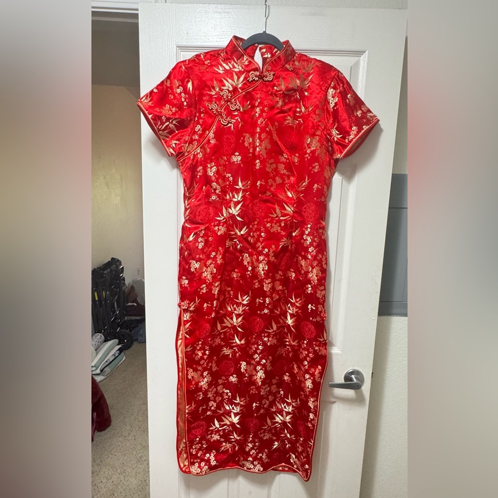 Women's Elegant Red Oriental Floral Dress